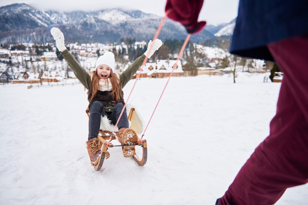 play outdoors snow with daddy007